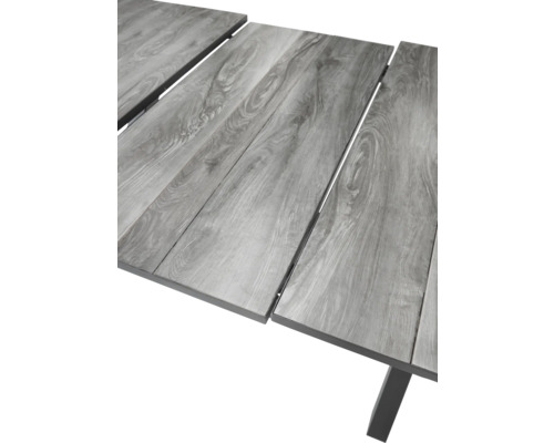 Tischplatte aus Keramik mit Holzoptik