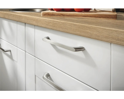 Küchenschrankfronten mit Griffen