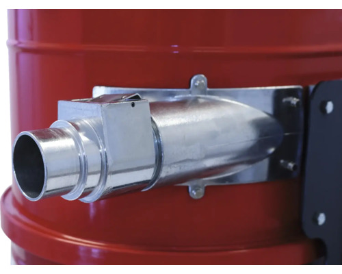 Detailansicht eines Staubsaugeranschlusses an einem roten Behälter