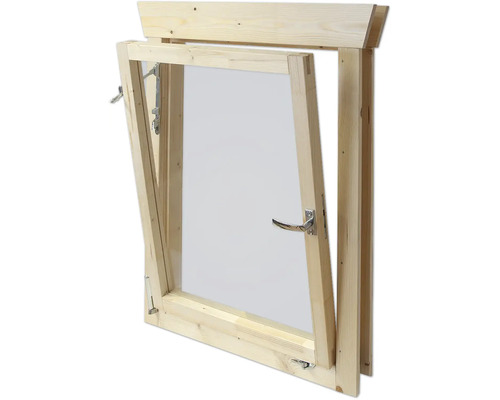 Holzfenster mit Beschlägen in Kippstellung