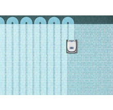 Schwimmbad mit Poolreinigungsroboter