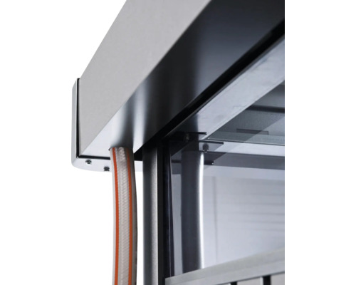 Detailansicht eines Gehäuses mit Kabel