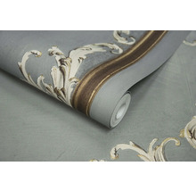 Tapetenrolle mit floralem Muster