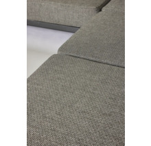 Detailaufnahme eines grauen Sofas mit Textilbezug