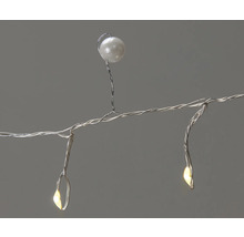 Dekorative Lichterkette mit Draht und Perle