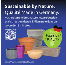 Verschiedene Pflanzgefäße mit dem Sustaina Quality Siegel und einem QR-Code zum Scannen