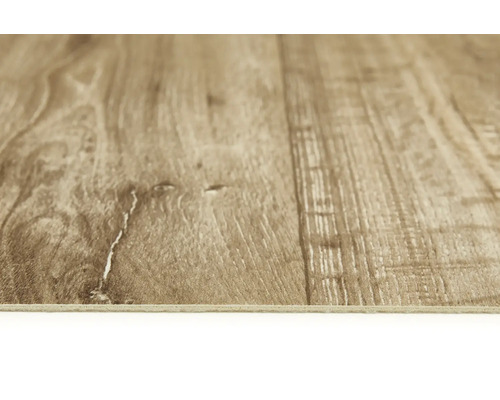 Nahaufnahme eines Laminatbodens in Holzoptik