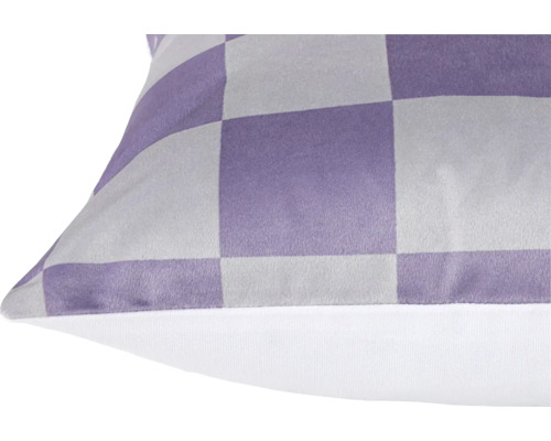 Dekokissen mit Schachbrettmuster