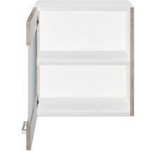 Offener weißer Badschrank mit zwei Regalböden