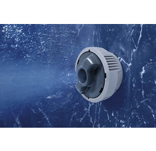 ChemConnect Düse im Pool mit Wasserstrahl