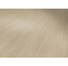 Verlegter Laminatboden in Holzoptik.