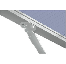 Detailaufnahme eines Markisenständers zur Befestigung der Markise