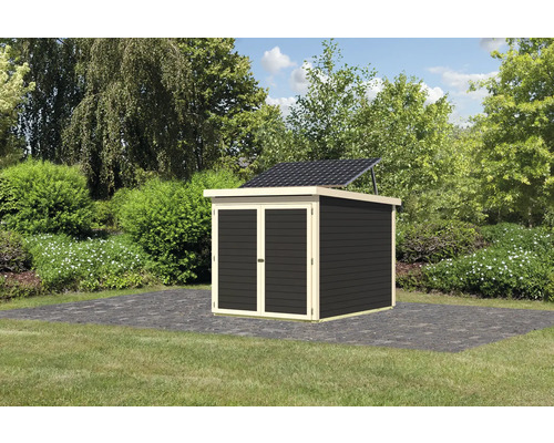 Gartenschuppen mit Solaranlage im Garten