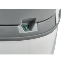 Detailansicht eines Abfalleimers mit Füllstandsanzeige