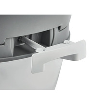 Detailansicht einer Campingtoilette mit Schieber