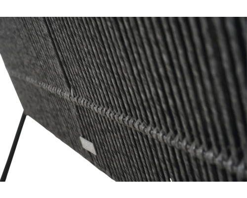 Detailansicht eines Rattansessels