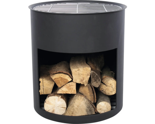 Metall Feuerstelle mit Holzstapel