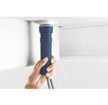 Installierter Siphon unter Waschbecken