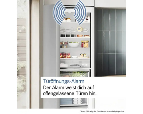 Geöffneter Kühlschrank mit Türöffnungsalarmfunktion
