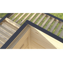 Detailansicht einer Holzpergola mit dunklem Rahmen