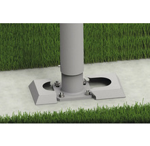Befestigungspfosten mit Abdeckung für den Gartenbereich
