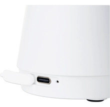 Detailansicht einer weißen Aroma Diffuser Basis mit USB-Anschluss.