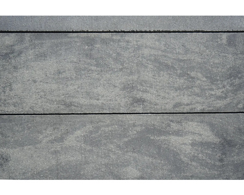 Graue Terrassenplatten aus Beton