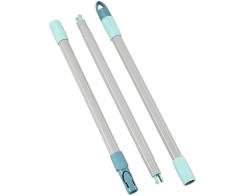 Drei Putzstockstiele mit Griff