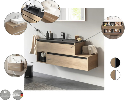 Badezimmer mit Waschtischunterschrank und Waschbecken