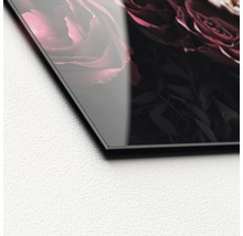 Detailansicht einer Glasplatte mit Rosenmotiv