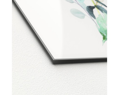 Detailansicht eines Wandbildes mit Pflanzenmotiv auf einer Wand