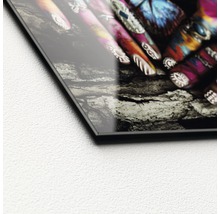 Nahaufnahme einer Acrylglasplatte mit einem Motivdruck