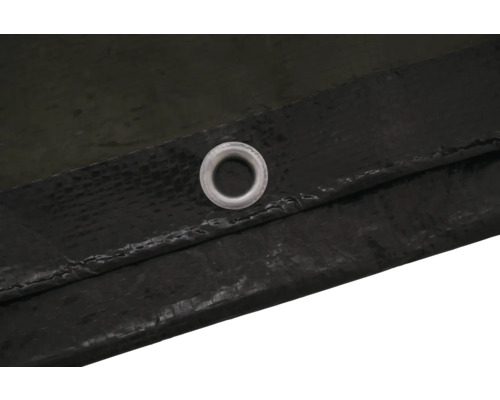 Detail einer schwarzen Gewebeplane mit Öse