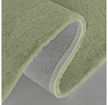 Hochflor Teppich mit gewebter Rückseite