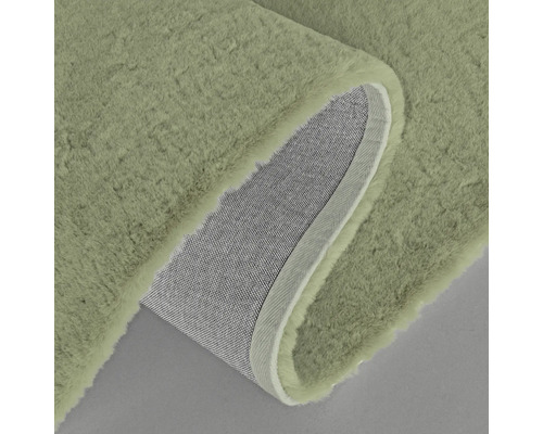 Hochflor Teppich mit gewebter Rückseite