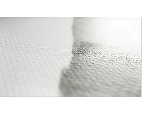 Detailansicht einer weißen Textiltapete mit Struktur