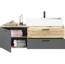 Waschtischunterschrank mit Waschbecken, Armatur, Handtüchern und Badutensilien für Badezimmer