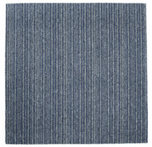 Teppich mit vertikalen Streifen