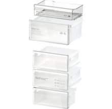 Mehrere transparente Kühlschrank Schubladen.