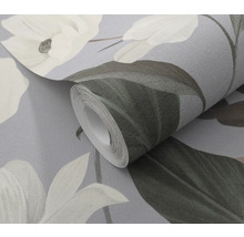 Tapetenrolle mit floralem Muster