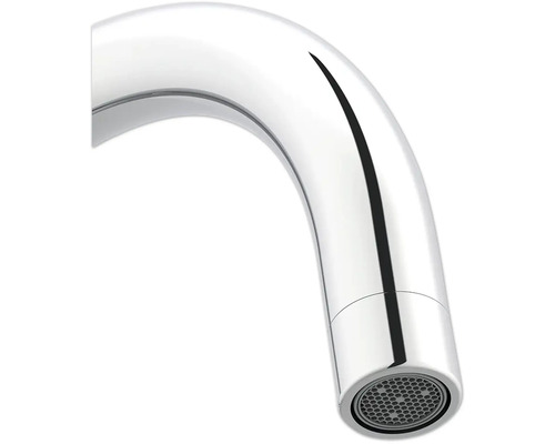 Detailansicht eines Wasserhahn-Auslaufs