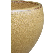 Detailansicht einer Keramikschale mit rauer Textur