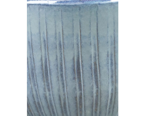 Nahaufnahme einer gerillten Keramikoberfläche