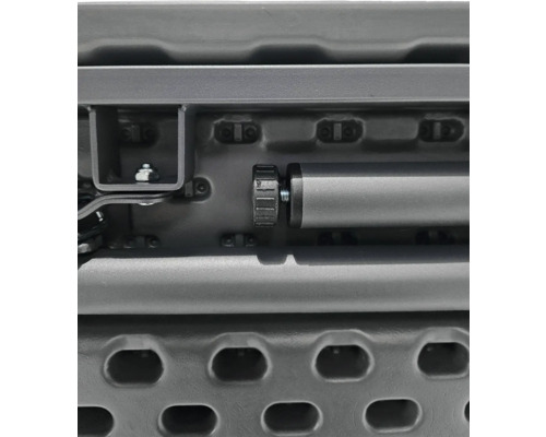 Detailansicht eines Klapptisches mit Verstellmechanismus