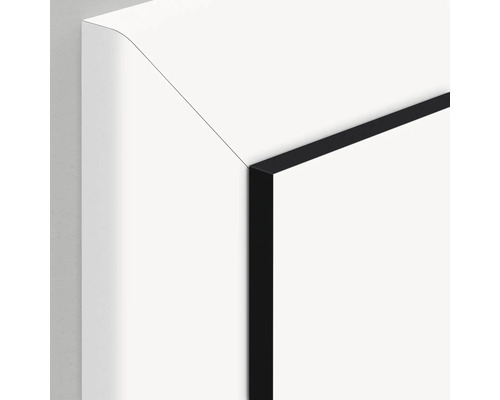 Detailansicht einer Deckenverkleidung mit Rahmen