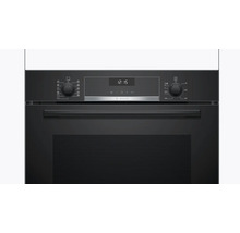 Bosch Einbaubackofen mit digitaler Anzeige und Drehknöpfen