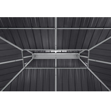 Innenansicht eines Pavillons mit Metalldach und Rahmenkonstruktion