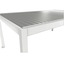 Detailansicht einer Aluminium Terrassenüberdachung mit Wellblechdach