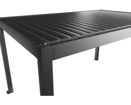 Detailansicht einer Lamellenüberdachung