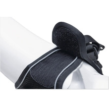 Detailansicht eines Hundegeschirrs mit Klettverschluss